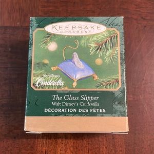 Hallmark Walt Disney Cinderella Glass Slipper Miniature Ornament New